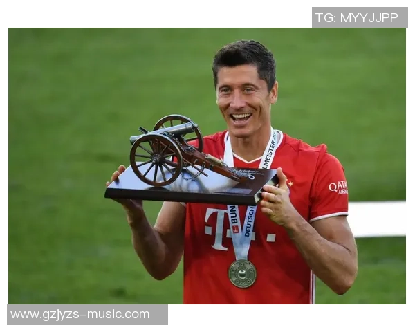 瓜达拉哈拉迎战塔毛利帕争夺联赛关键三分的激烈对决